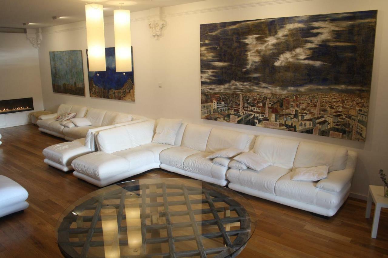El Castell De La Pobla De Lillet (Adults Only) Βίλα Εξωτερικό φωτογραφία