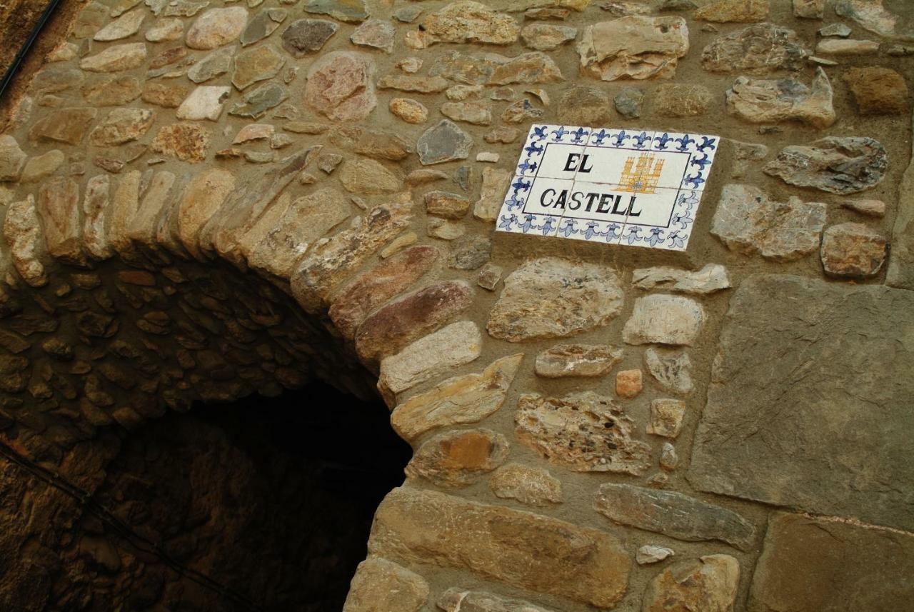 El Castell De La Pobla De Lillet (Adults Only) Βίλα Εξωτερικό φωτογραφία